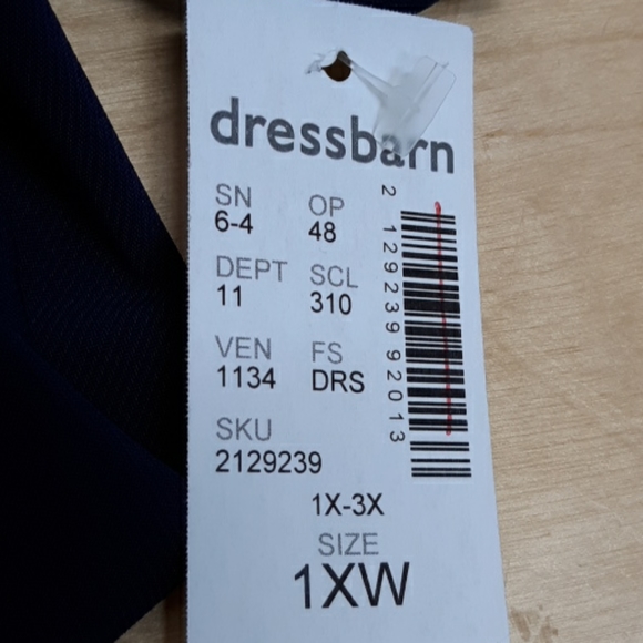 db Established Women's Occasion Blouse - NWT - Picture 8 of 10